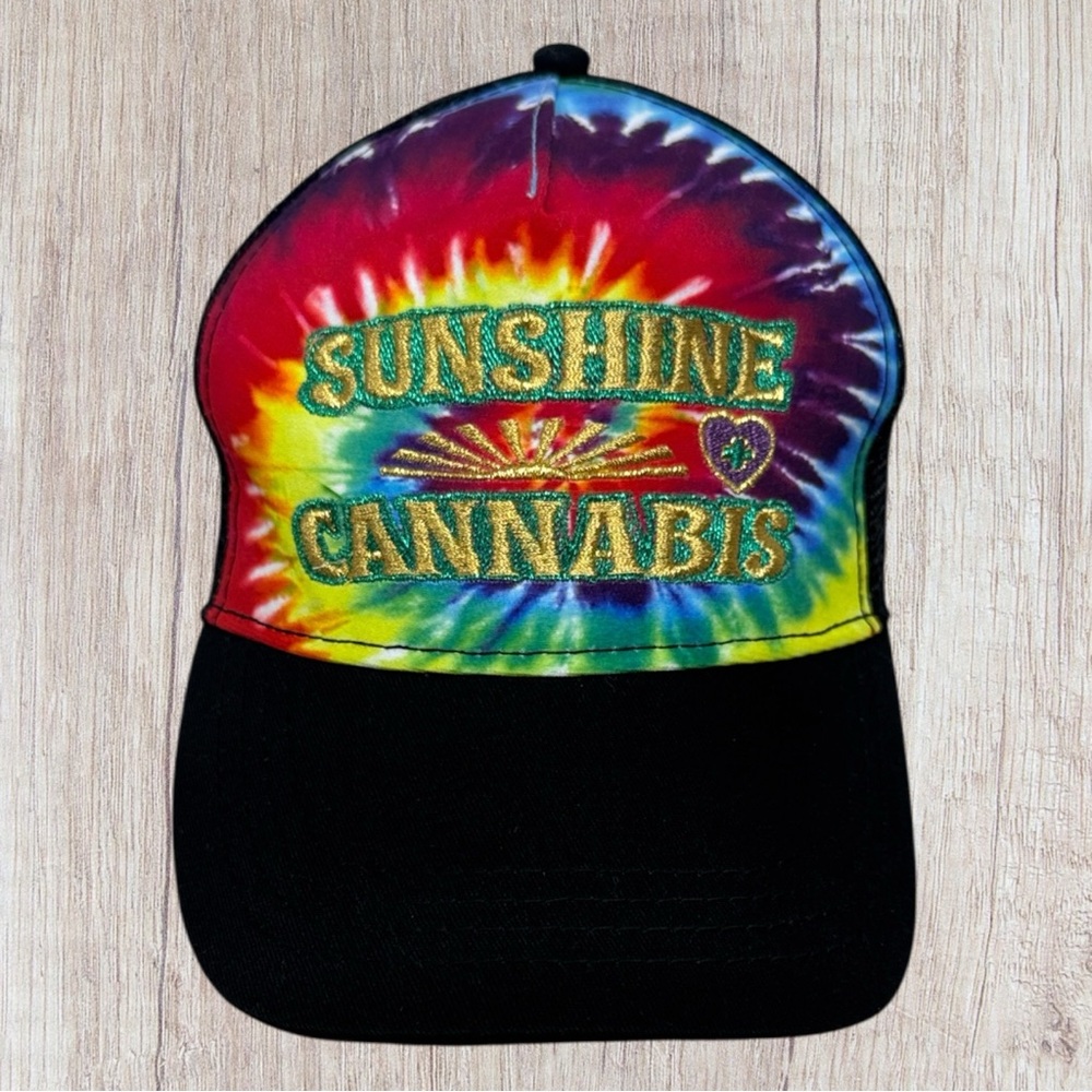 NWT Sunshine Cannabis Tie Dye Rainbow Pride Mesh Snapback Trucker Hat Cap OSFA